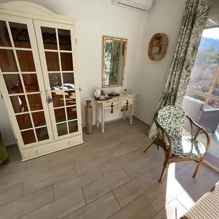 Amanaya Bed & Breakfast Lliber